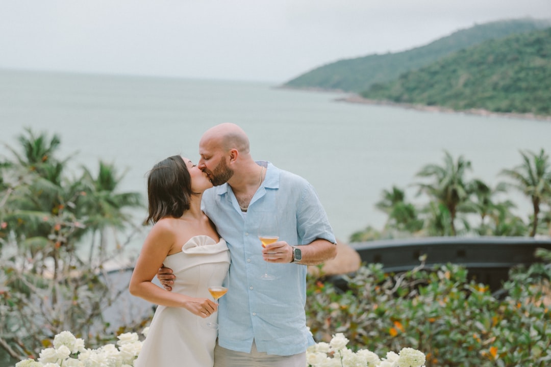 Luxury Vacation Couple 4Niw28K5V