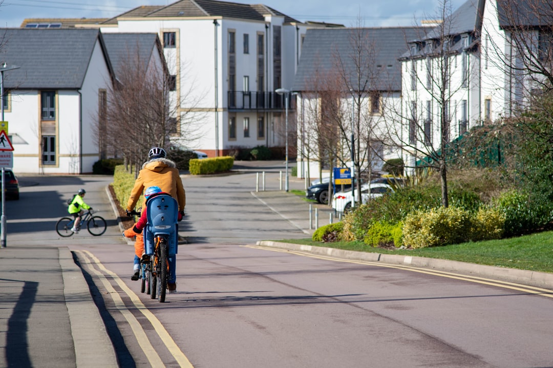 Family Bike Ride Qitx R8741U